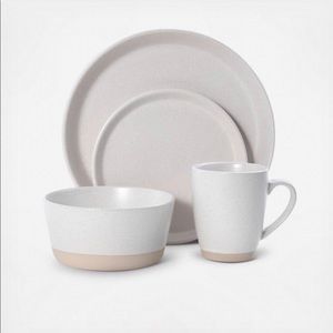 Beautiful 16 piece stone dish set